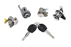 كفر سطوانة قفل الباب - CHEVROLET AVEO ( 2011 )