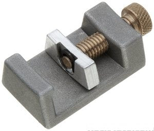 أداة إزالة / تركيب السير - BMW 550I ( 2007 )