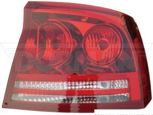 مجموعة الضوء الخلفي - DODGE CHARGER يمين ( 2008 )
