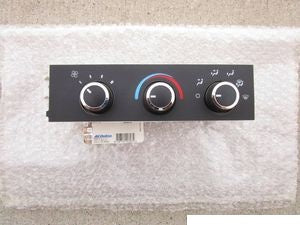 وحدة تحكم المكيف - GMC SAVANA 2500 خلفي ( 2024 )