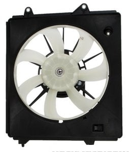 طقم مروحة مكثف مكيف - HONDA FIT يمين ( 2015 )