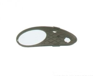 قطعة داخلية للصدام - MERCEDES-BENZ  C230 Front Right ( 2006)