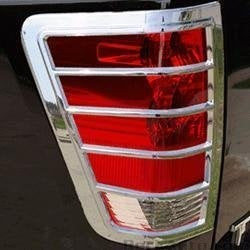 غطاء المصباح الخلفي - NISSAN  ARMADA ( 2005)