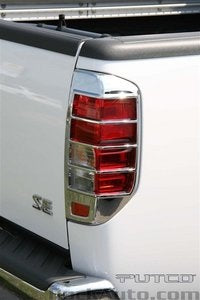 غطاء المصباح الخلفي - NISSAN  أماميIER ( 2005)