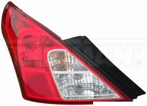 مجموعة المصباح الخلفي - NISSAN  VERSA يسار ( 2019)