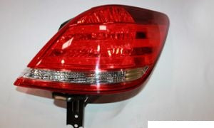 مجموعة المصباح الخلفي - TOYOTA AVALON يمين ( 2007 )