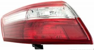 مجموعة المصباح الخلفي - TOYOTA CAMRY يسار ( 2007 )